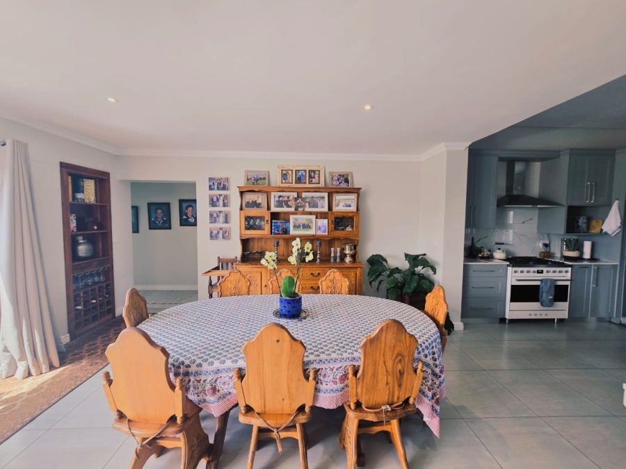 3 Bedroom Property for Sale in Kingswood Golf Estate Western Cape